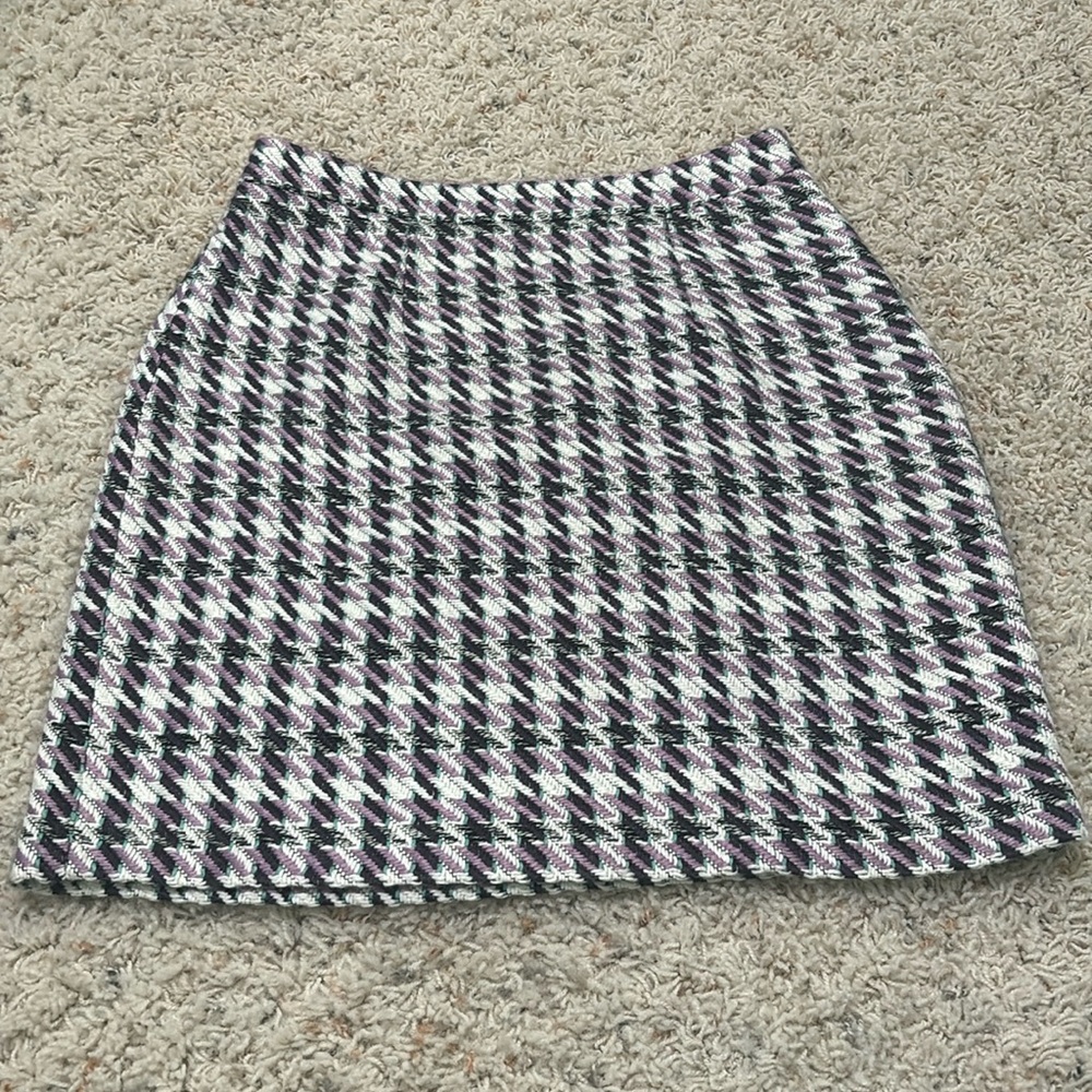 Halogen Lavender Multi Layered Tweed Skirt Size 4 black, teal, white, lavender